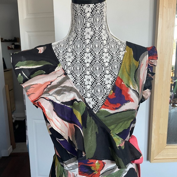 Designer Ted Baker Floral Panelled Wrap Midi Dress. Silk/Cotton. TB 3/Size 8. - Picture 7 of 7